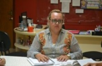 Após 5 anos, prefeitura vai cortar bônus de professores