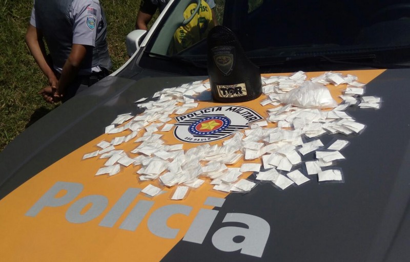 Polícia Rodoviária surpreende suspeitos com cocaína