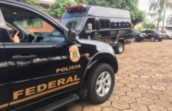 Reitor da Unisuz é preso em operação da Polícia Federal