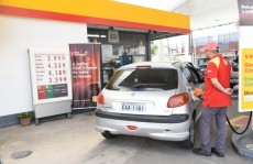Valor do combustível varia até 17% nos postos de Mogi