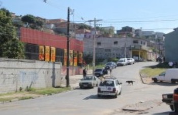 Prefeitura diz que esgoto no Jd. Margarida depende da Sabesp