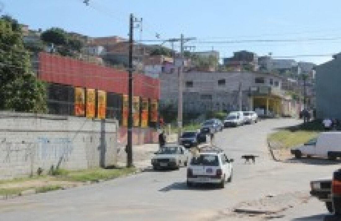 Prefeitura diz que esgoto no Jd. Margarida depende da Sabesp