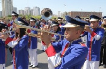 Desfile de aniversário amanhã vai reunir 8 mil participantes