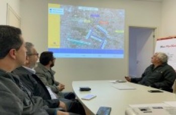 Obra em canteiro central inicia mudança na av. Pedro Machado
