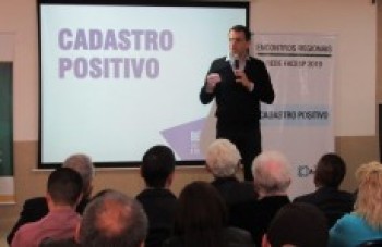 Bertaiolli apresenta Cadastro Positivo
