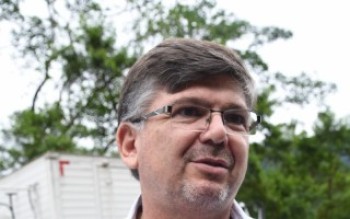 Interdição prejudica comerciantes e estudantes das universidades