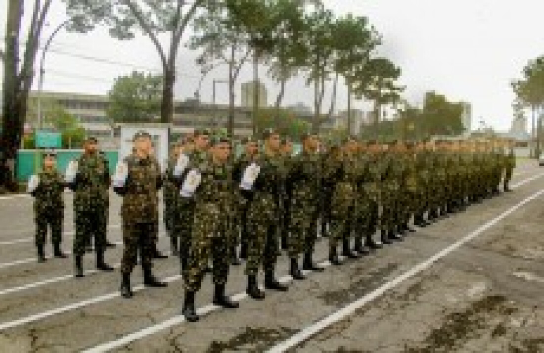 Tiro de Guerra faz solenidade para celebrar o Dia do Soldado