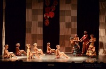 Escola realiza audição para musical