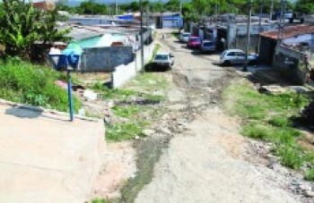 Vazamento causa transtornos a moradores do Jardim Planalto