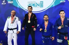 Lutador mogiano conquista ouro em Curitiba