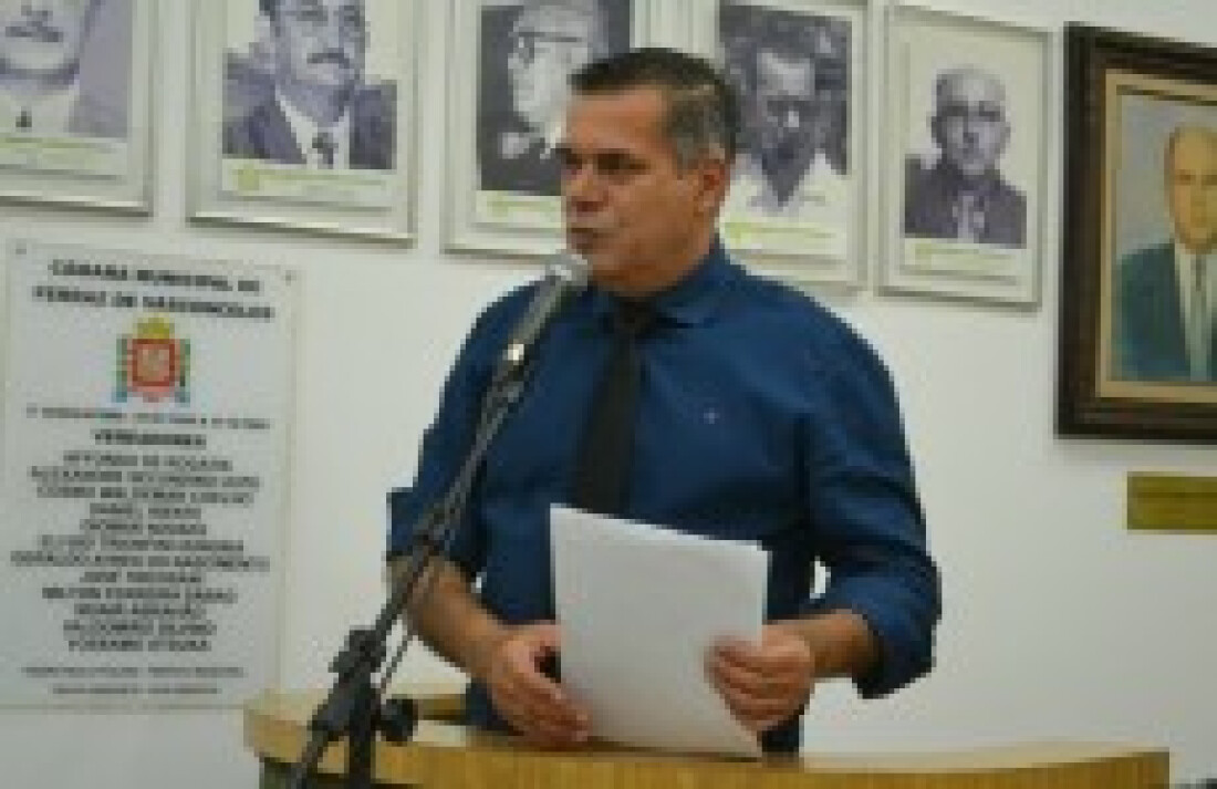 Vereador questiona prefeitura sobre a situação da merenda
