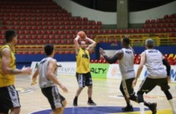 Mogi Basquete recebe o Pinheiros hoje em casa