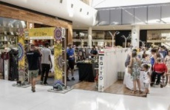 Feira de Artesanato reúne artigos de várias culturas