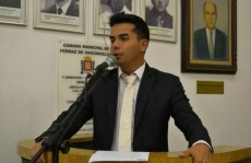 Renatinho renuncia ao cargo de vice-presidente da câmara