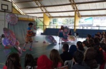 Teatro conscientiza alunos sobre defesa do ambiente