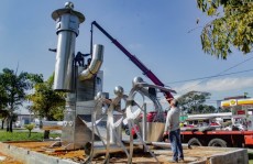 'Siderurgia Mogiana' é a nova obra do artista plástico Rodrigo Bittencourt: