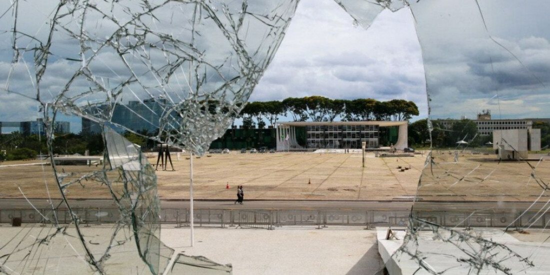 Justiça bloqueia bens de 40 presos por depredação em atos golpistas