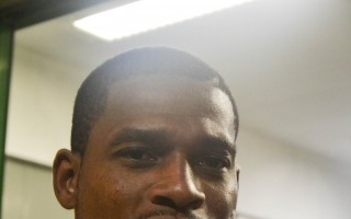 Com vaias e aplausos, Shamell encara Mogi após saída do time