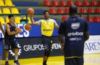 Craque Shamell ressalta experiência do Paulistano