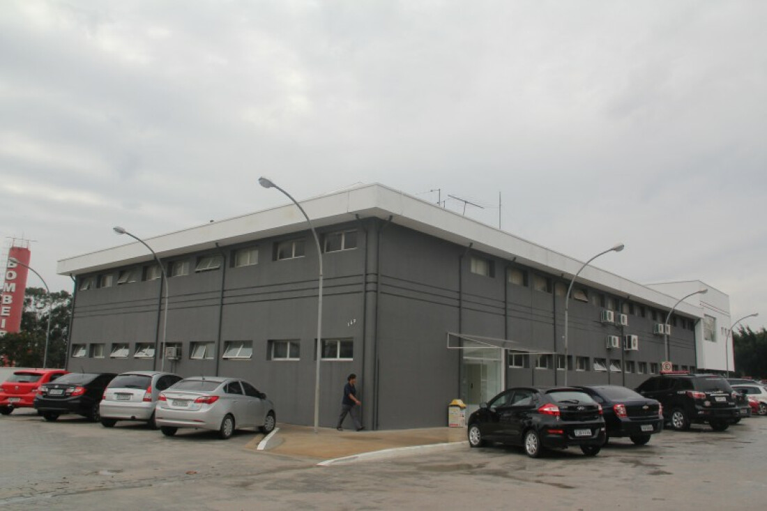 Homem é preso após pular muro da Seccional