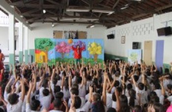 Preservação da natureza é tema de peça em escolas