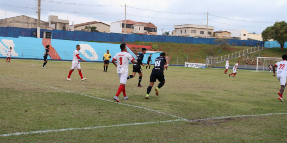 União Graziela goleia Botafogo e leva o título em Suzano