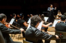 Orquestra e banda sinfônica se apresentam em Campos