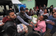 Fundo entrega 650 quilos de arroz e 325 litros de leite