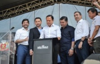 Governador anuncia recurso de R$ 5,9 mi à estrada da Duchen