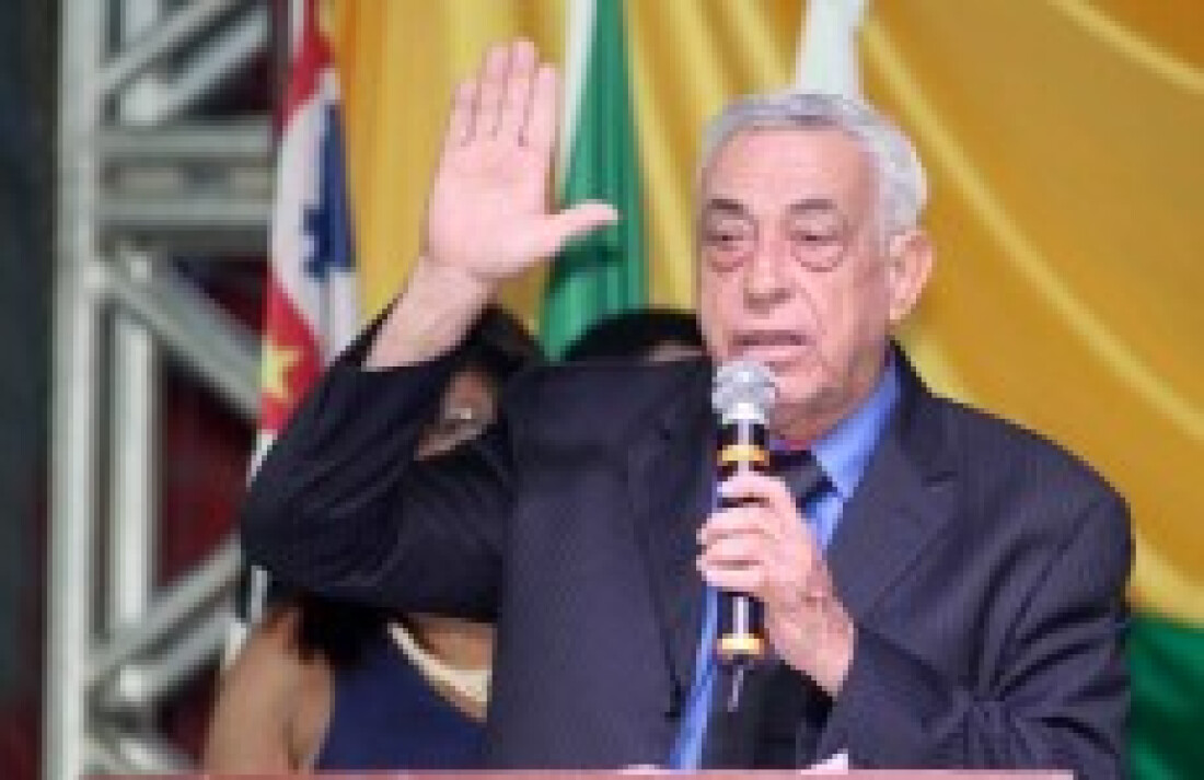 Assaltantes armados invadem residência de Mário Charutinho