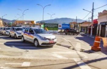 Prefeitura atende pedido de taxistas em reforma de praça