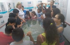 Premiadas, crianças visitam a nascente do rio Tietê