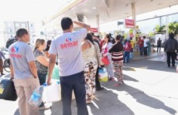 Retorno dos combustíveis aos postos é lento e provoca filas