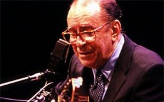 João Gilberto morre aos 88 anos