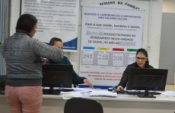 Banners conscientizam sobre faltas em consultas