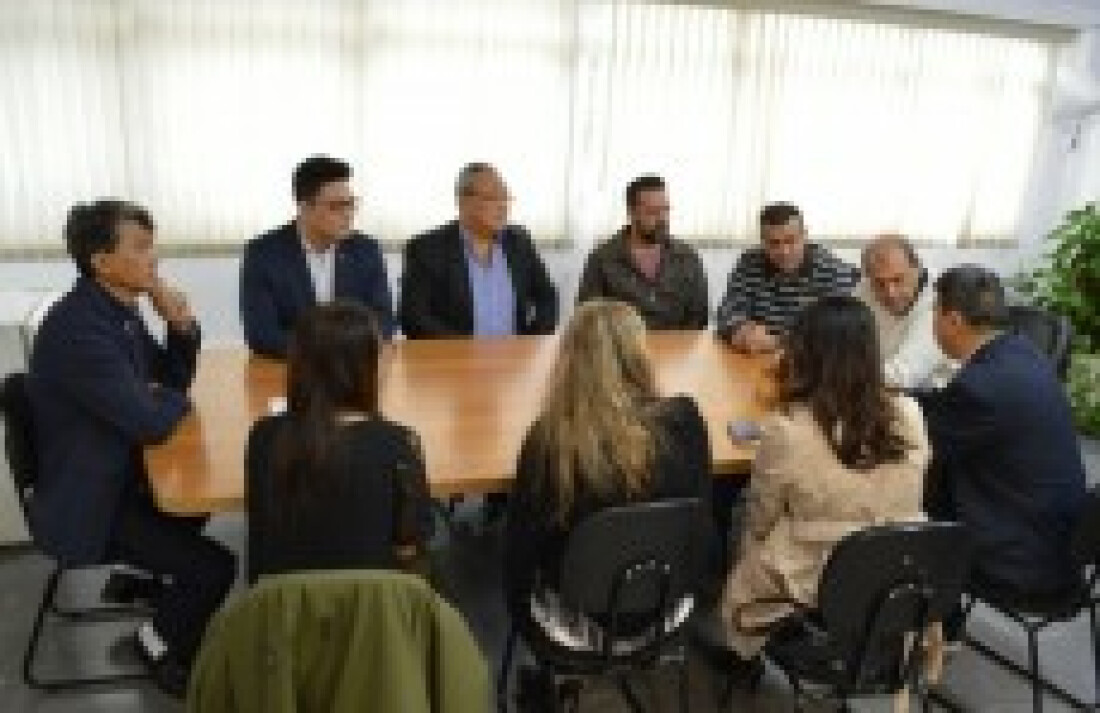 Prefeito de Arujá recebe representantes de Taiwan