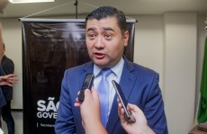 Políticos comemoram a reforma do Regional