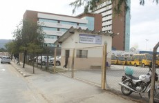 Criminosos voltam a furtar painéis de ônibus em garagem