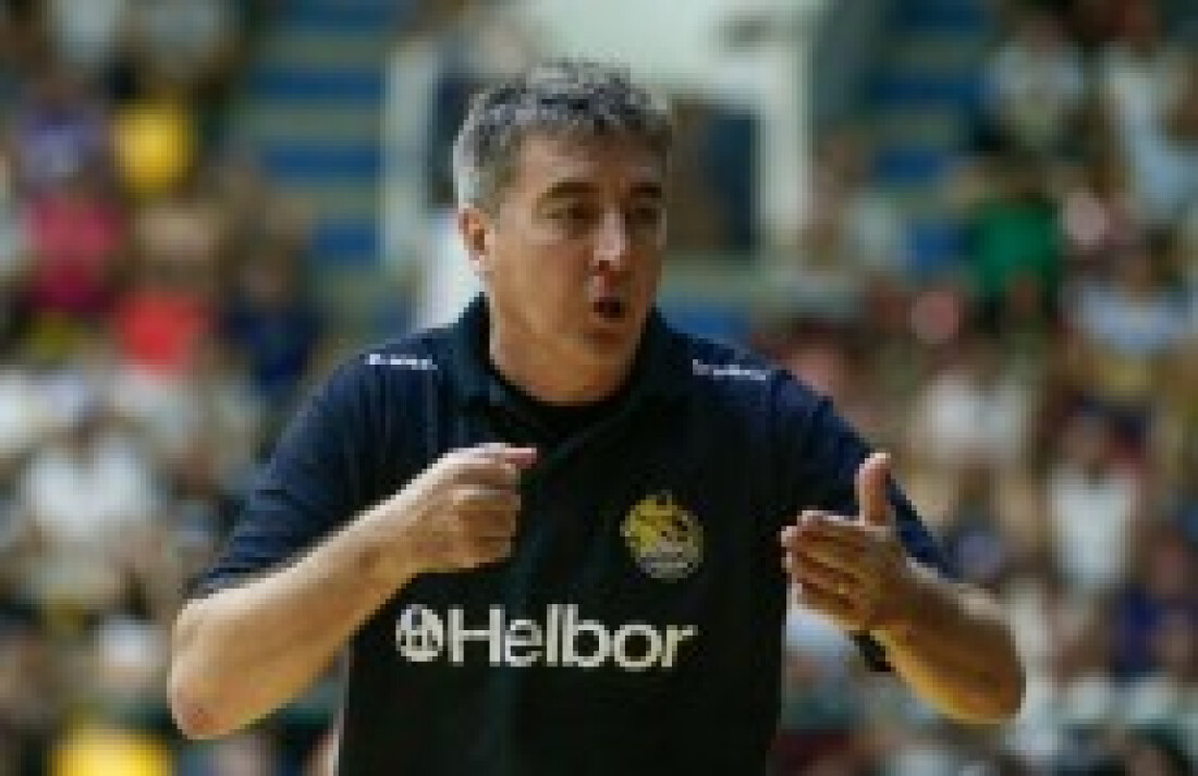 Guerrinha renova com Mogi Basquete