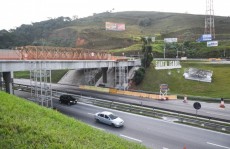 NovaDutra inicia serviços de demolição de antigo viaduto