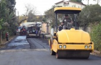 Distrito de Palmeiras recebe serviços de infraestrutura