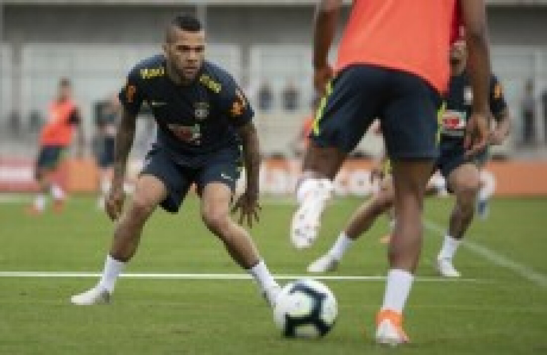 Seleção enfrenta o Paraguai em jogo válido pelas quartas