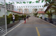 Preparativos têm condomínio decorado