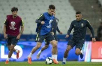 Brasil muda as peças do ataque contra o Peru