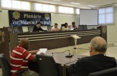 LDO de 2019 é discutida pelos vereadores na Câmara de Itaquá