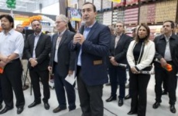 Inaugurado ontem, atacadista já contratou 254 funcionários