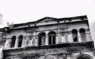 "Fachadas do Abandono" destaca antigos edifícios