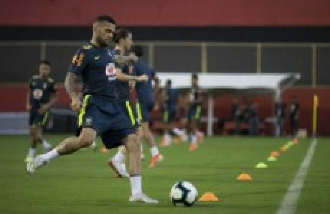 Em busca da classificação, Brasil encara a Venezuela hoje