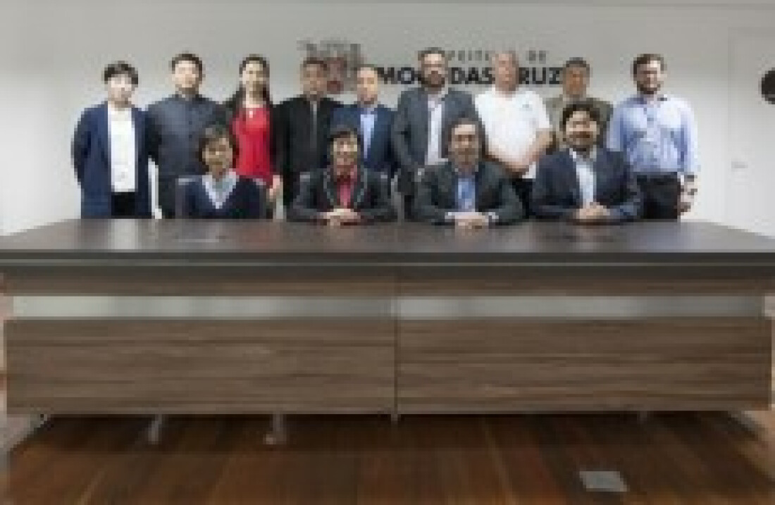 Comitiva da China se reúne com autoridades