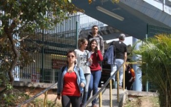 Passagem em estação é alvo de reclamações